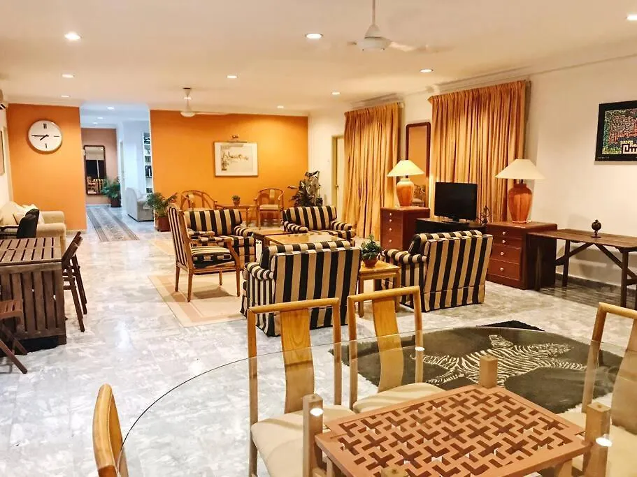 Spacious Penthouse For Big Group Near National Zoo Kuala Lumpur 0*,