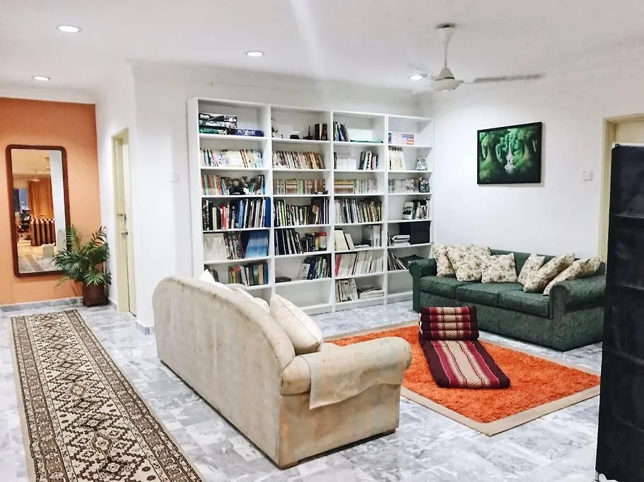 Spacious Penthouse For Big Group Near National Zoo Kuala Lumpur Apartment